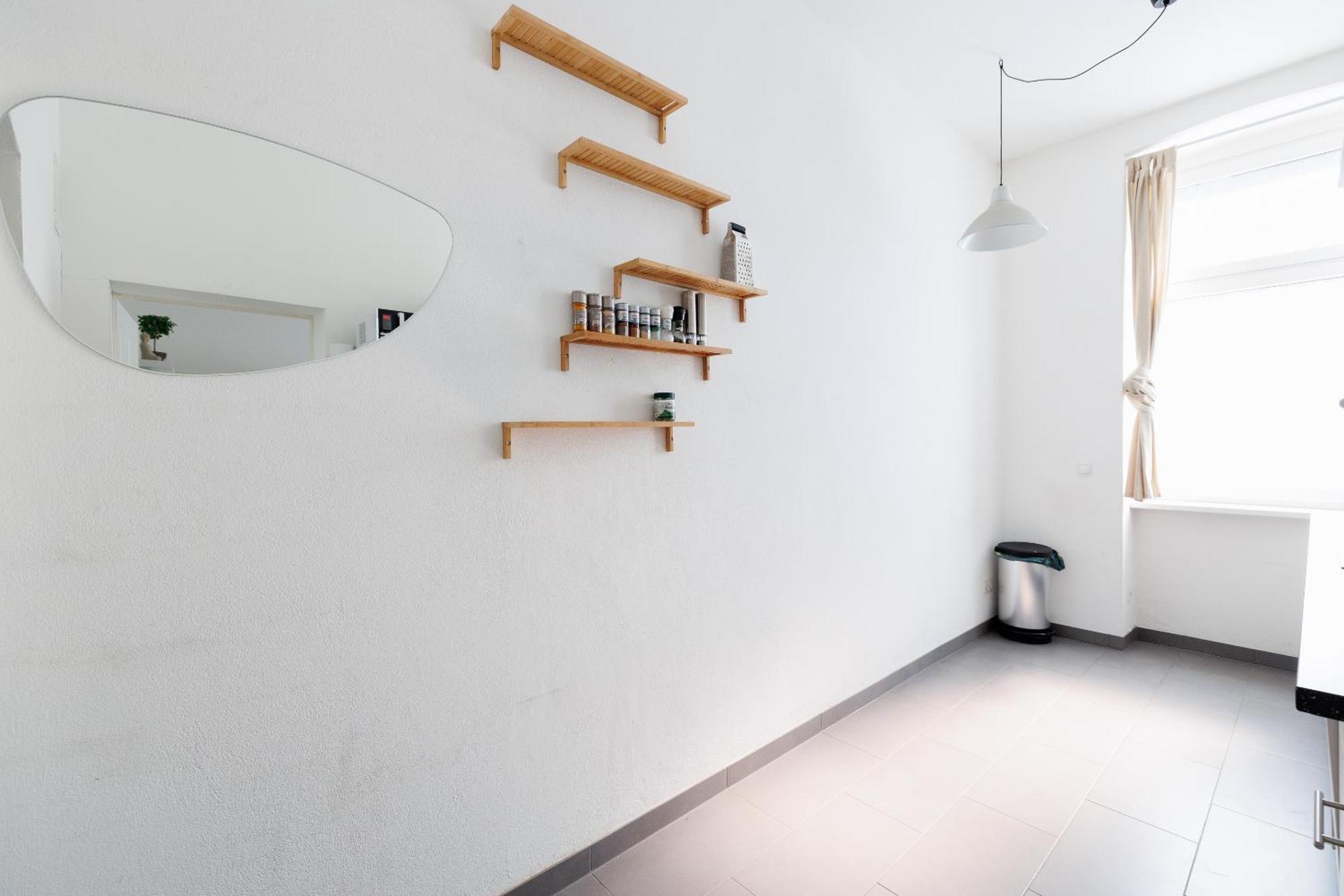 Modern City Apartment In Вена Экстерьер фото
